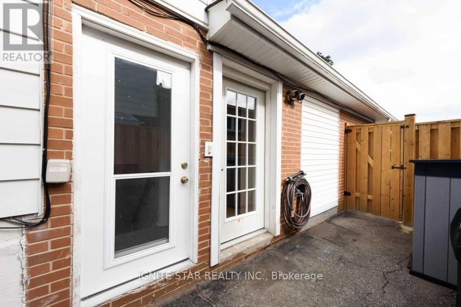 Lower Level - 323 Montego Road, Mississauga, Ontario  L5B 1C6 - Photo 11 - W13072462