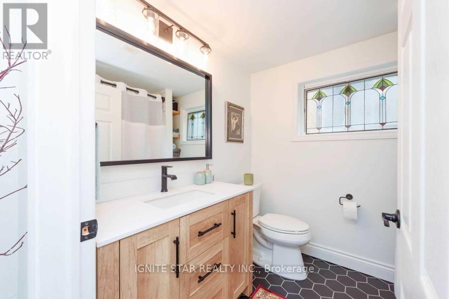Lower Level - 323 Montego Road, Mississauga, Ontario  L5B 1C6 - Photo 3 - W13072462