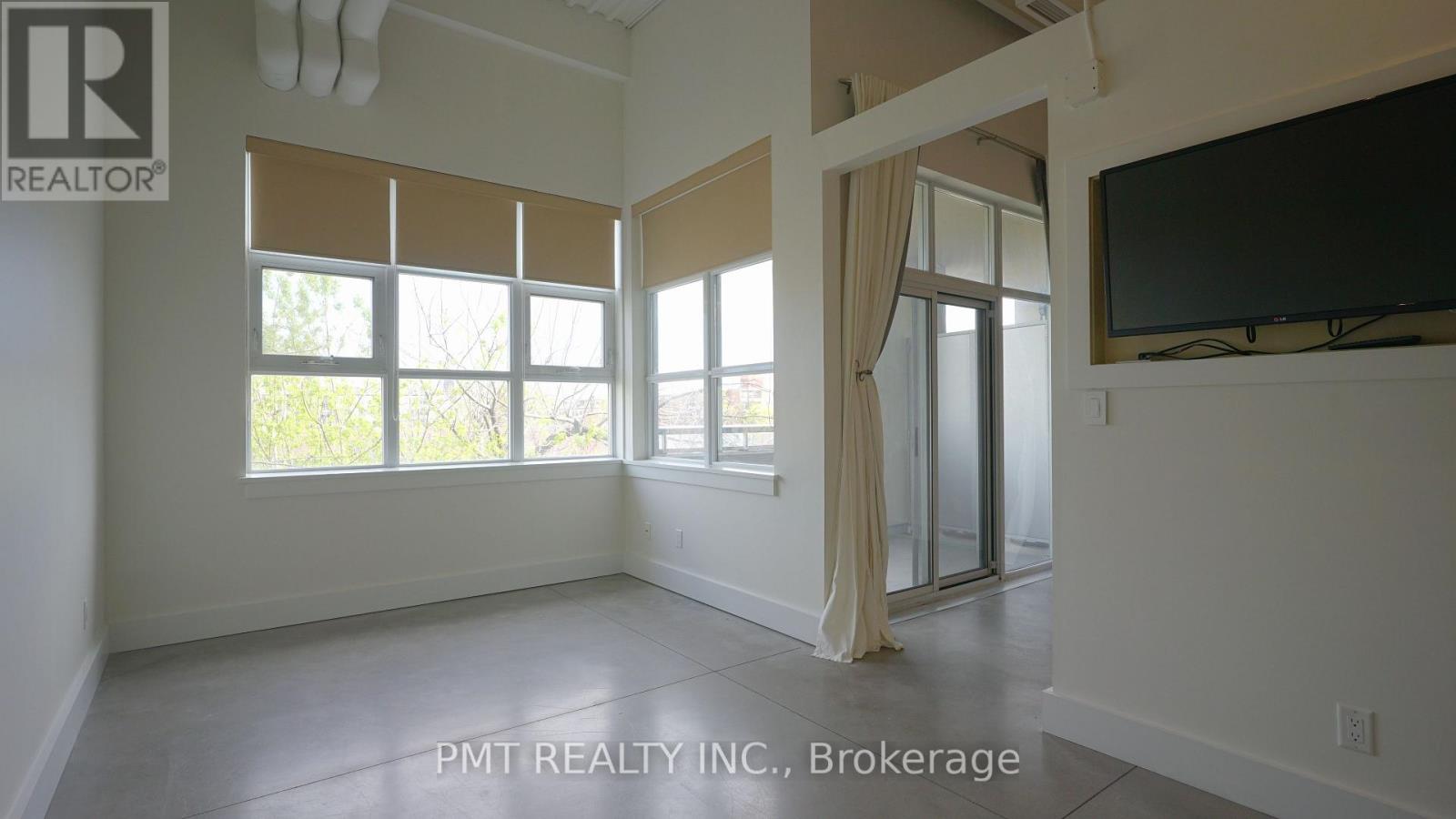 302 - 550 Hopewell Avenue, Toronto, Ontario  M6E 2S6 - Photo 12 - W13072508