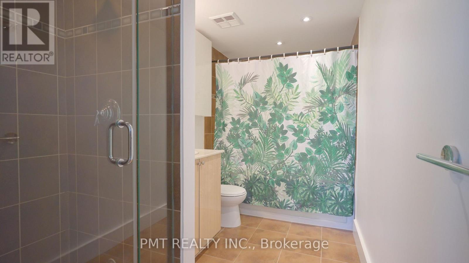 302 - 550 Hopewell Avenue, Toronto, Ontario  M6E 2S6 - Photo 14 - W13072508