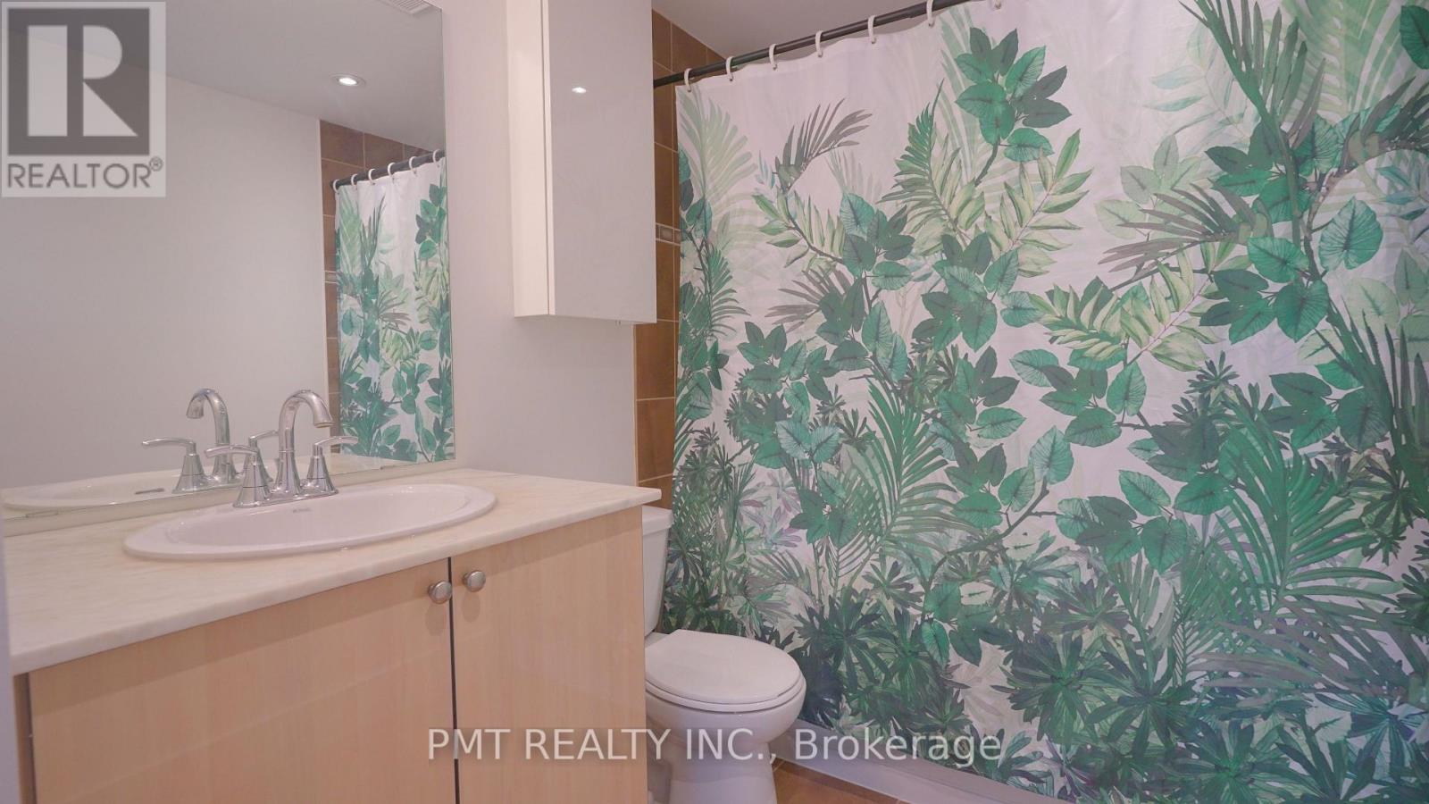 302 - 550 Hopewell Avenue, Toronto, Ontario  M6E 2S6 - Photo 15 - W13072508