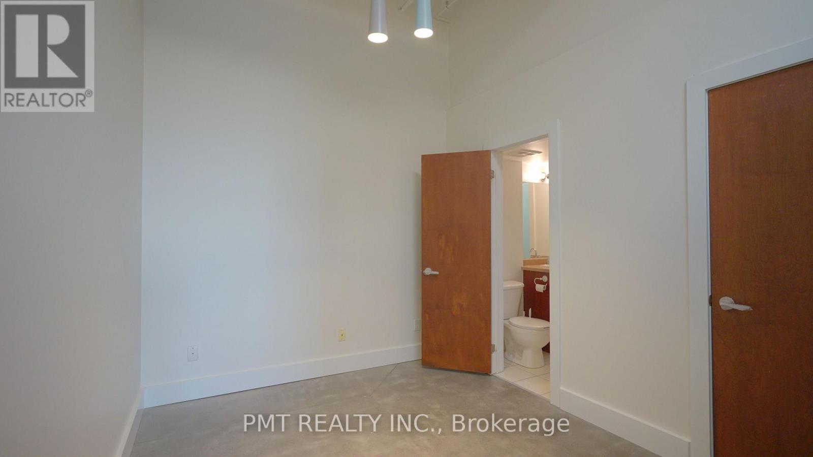 302 - 550 Hopewell Avenue, Toronto, Ontario  M6E 2S6 - Photo 17 - W13072508