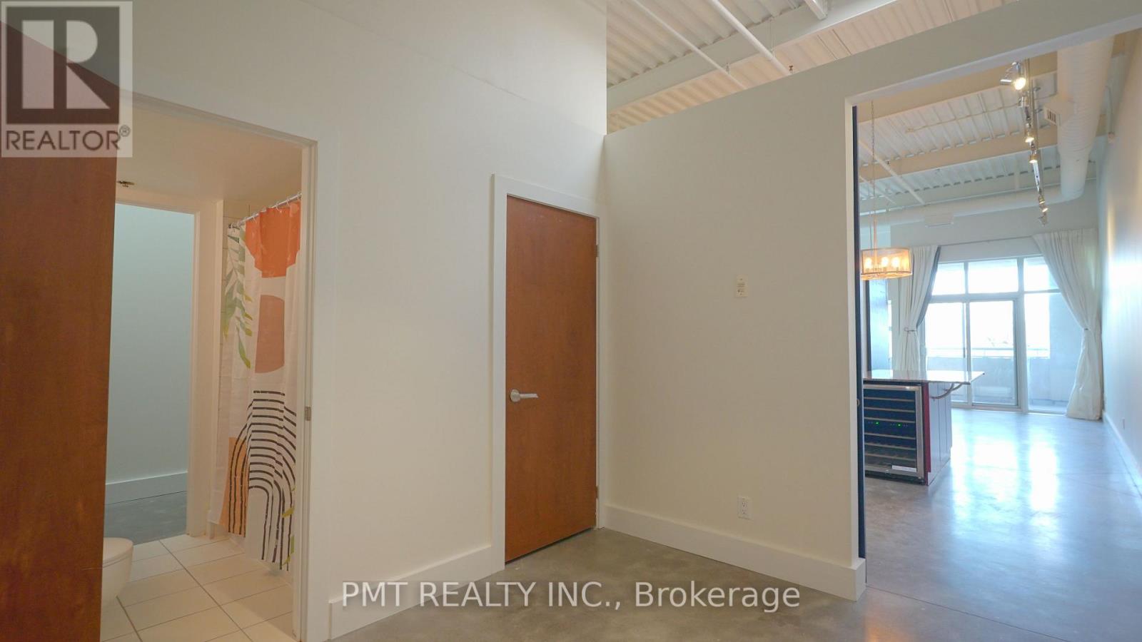 302 - 550 Hopewell Avenue, Toronto, Ontario  M6E 2S6 - Photo 18 - W13072508