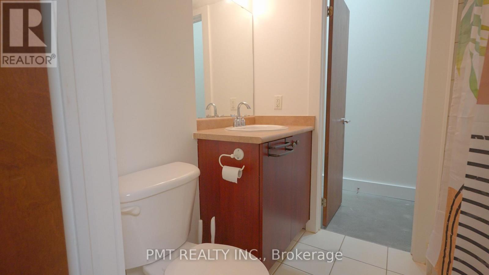 302 - 550 Hopewell Avenue, Toronto, Ontario  M6E 2S6 - Photo 19 - W13072508
