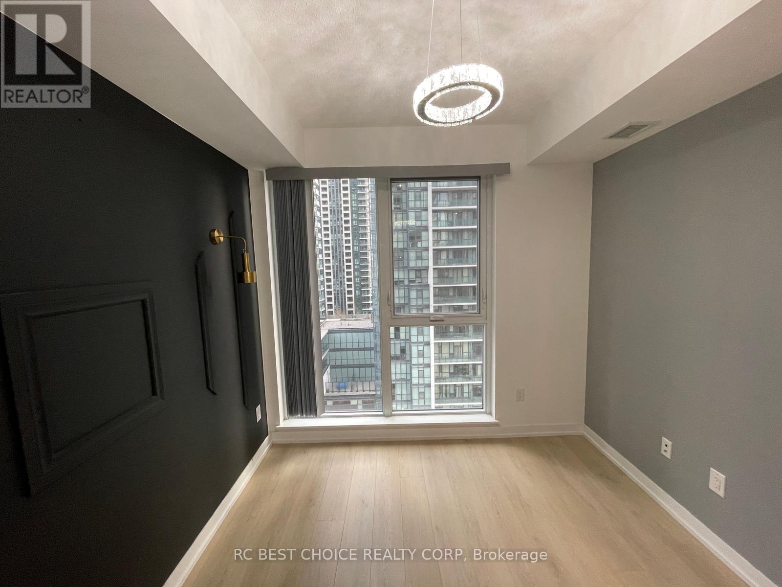1302 - 4065 Confederation Parkway, Mississauga, Ontario  L5B 0L4 - Photo 10 - W13072516