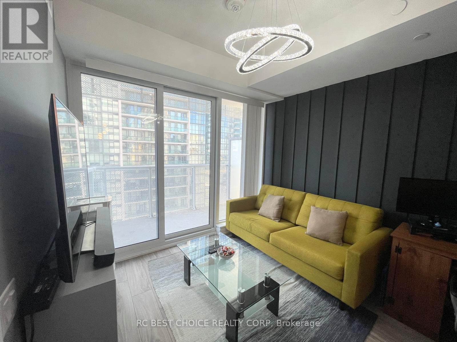 1302 - 4065 Confederation Parkway, Mississauga, Ontario  L5B 0L4 - Photo 14 - W13072516
