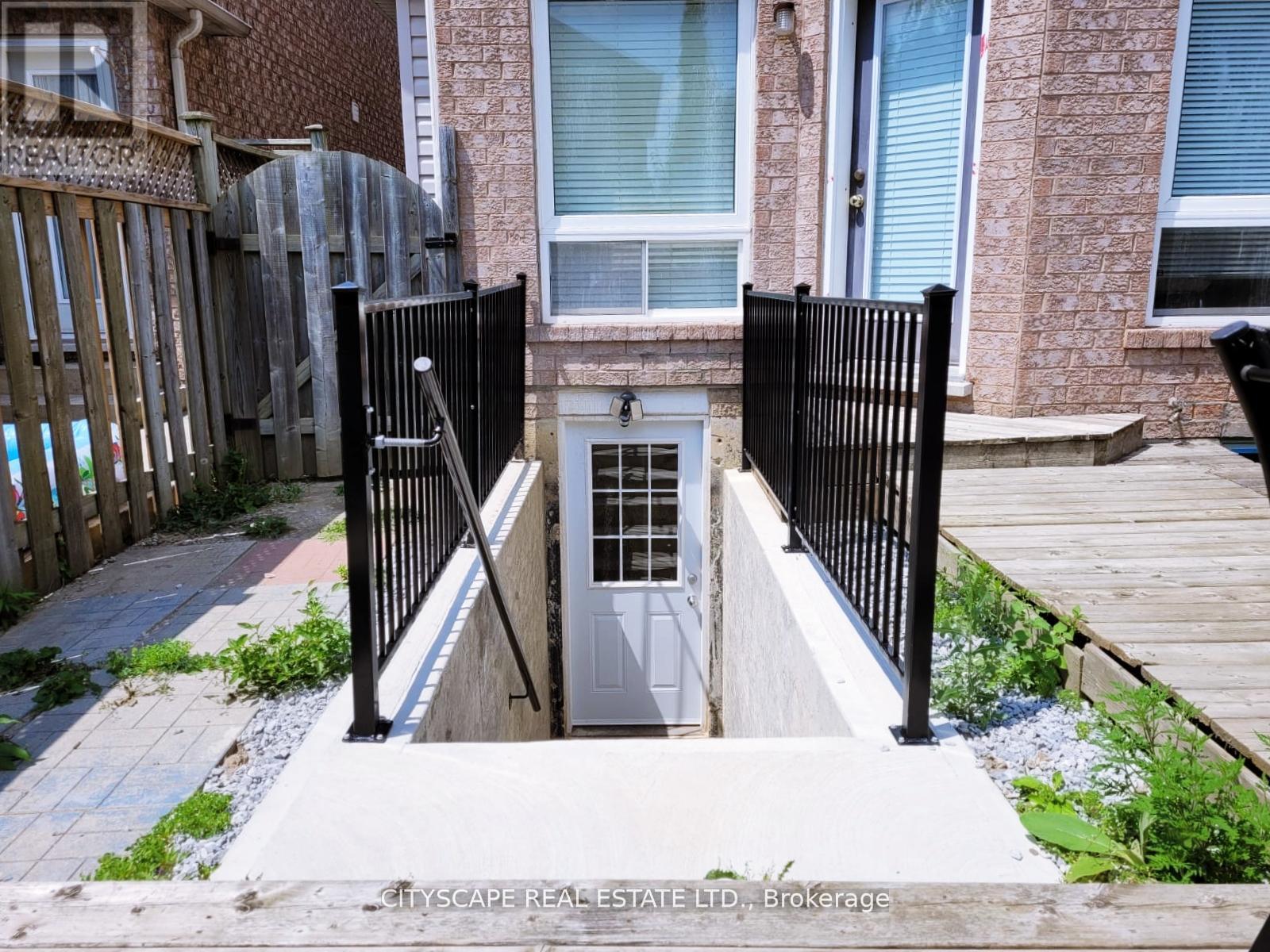 Bsmt - 3754 Milkwood Crescent, Mississauga, Ontario  L5N 8H3 - Photo 2 - W13072546
