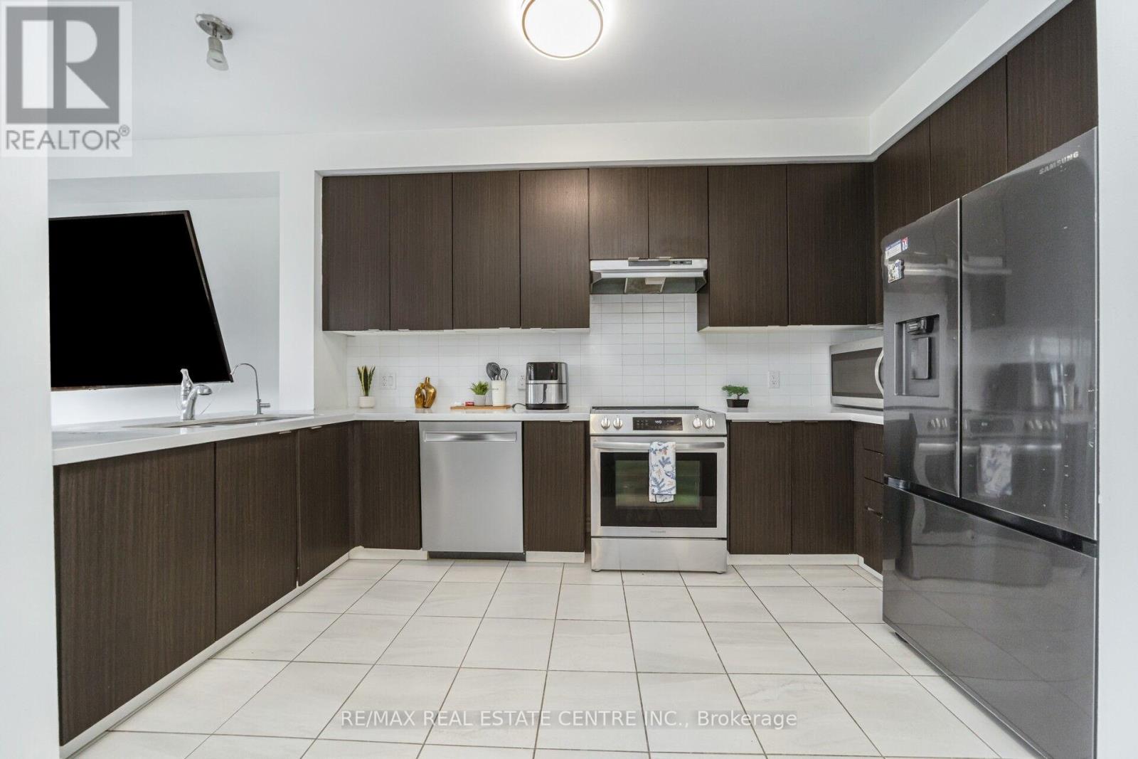 72 - 50 Edinburgh Drive, Brampton, Ontario  L6Y 1N9 - Photo 8 - W13072566