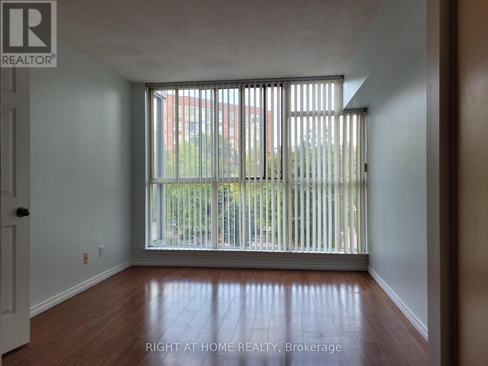 332 - 22 Southport Street, Toronto, Ontario  M6S 4Y9 - Photo 6 - W13072576