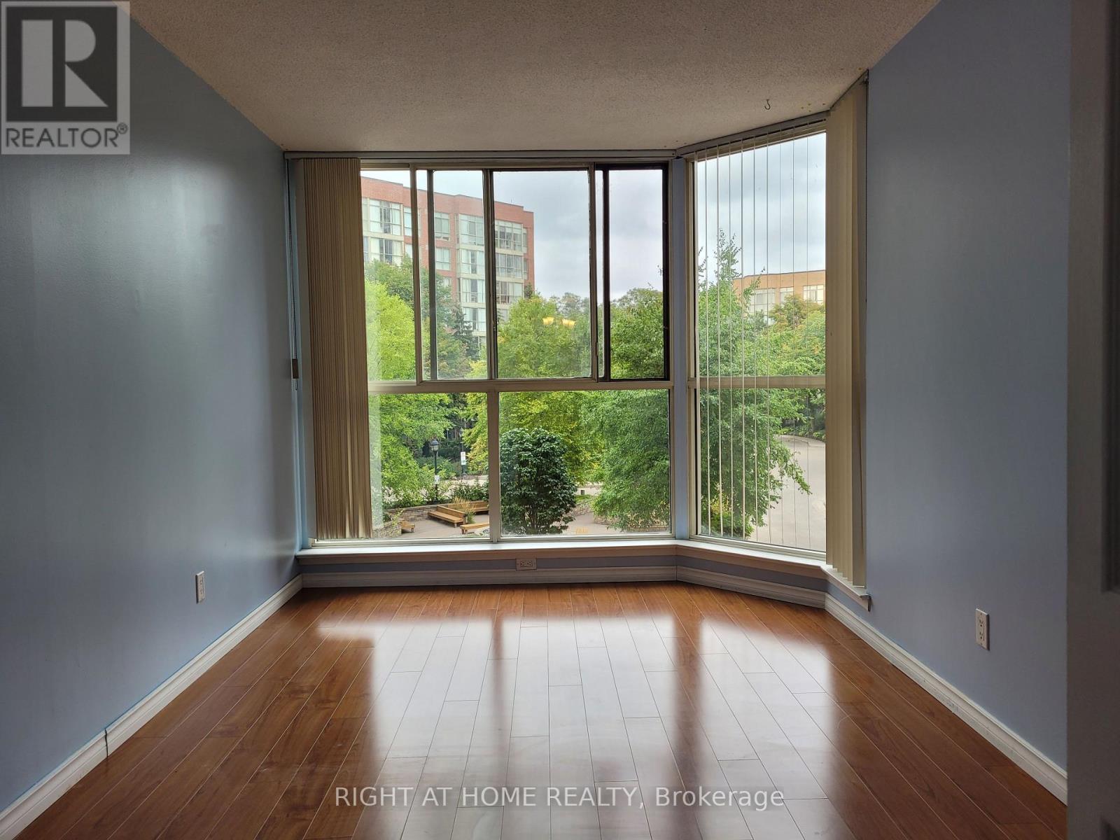 332 - 22 Southport Street, Toronto, Ontario  M6S 4Y9 - Photo 7 - W13072576