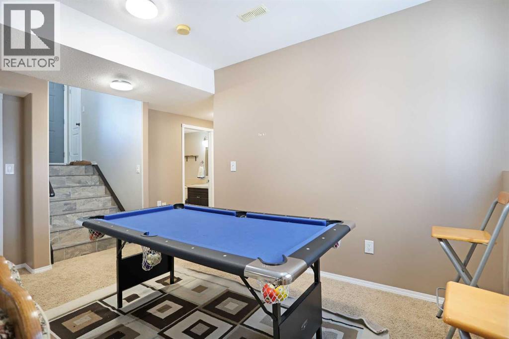 11 Upland Bay W, Brooks, Alberta  T1R 1N1 - Photo 31 - A2288677
