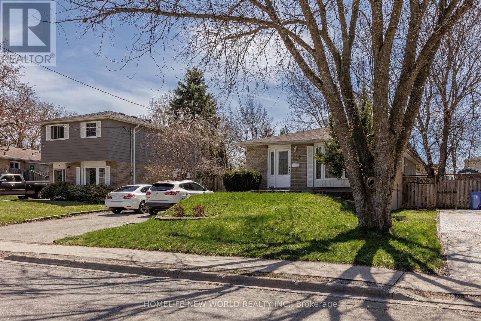 756 Elgin Street, Newmarket, Ontario  L3Y 3B8 - Photo 3 - N13072588