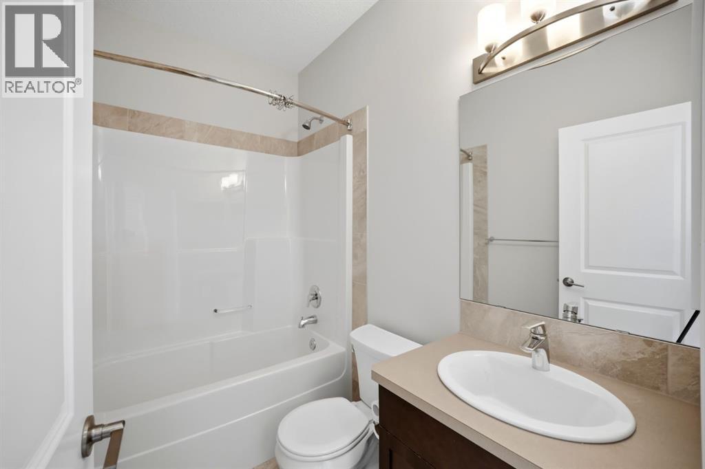96 Red Embers Crescent Ne, Calgary, Alberta  T3N 0R4 - Photo 6 - A2302158