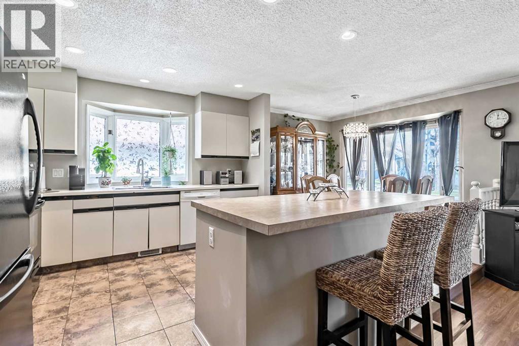 294 Shawnessy Drive Sw, Calgary, Alberta  T2Y 1M5 - Photo 8 - A2305251