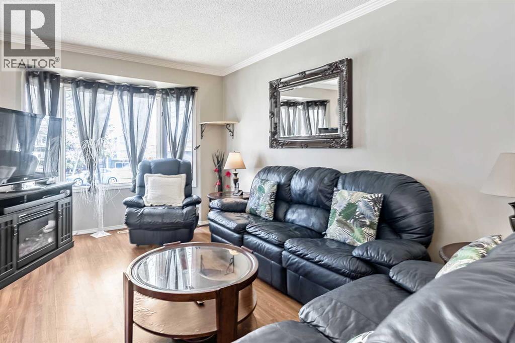 294 Shawnessy Drive Sw, Calgary, Alberta  T2Y 1M5 - Photo 5 - A2305251