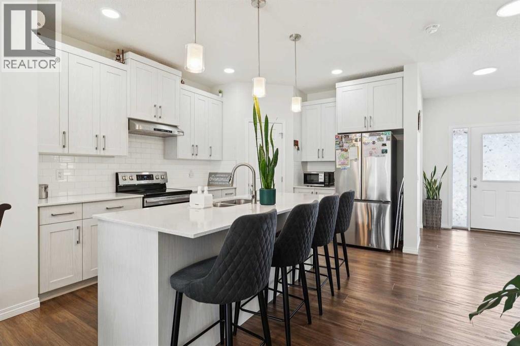 651 Savanna Landing Ne, Calgary, Alberta  T3J 2E4 - Photo 8 - A2306069