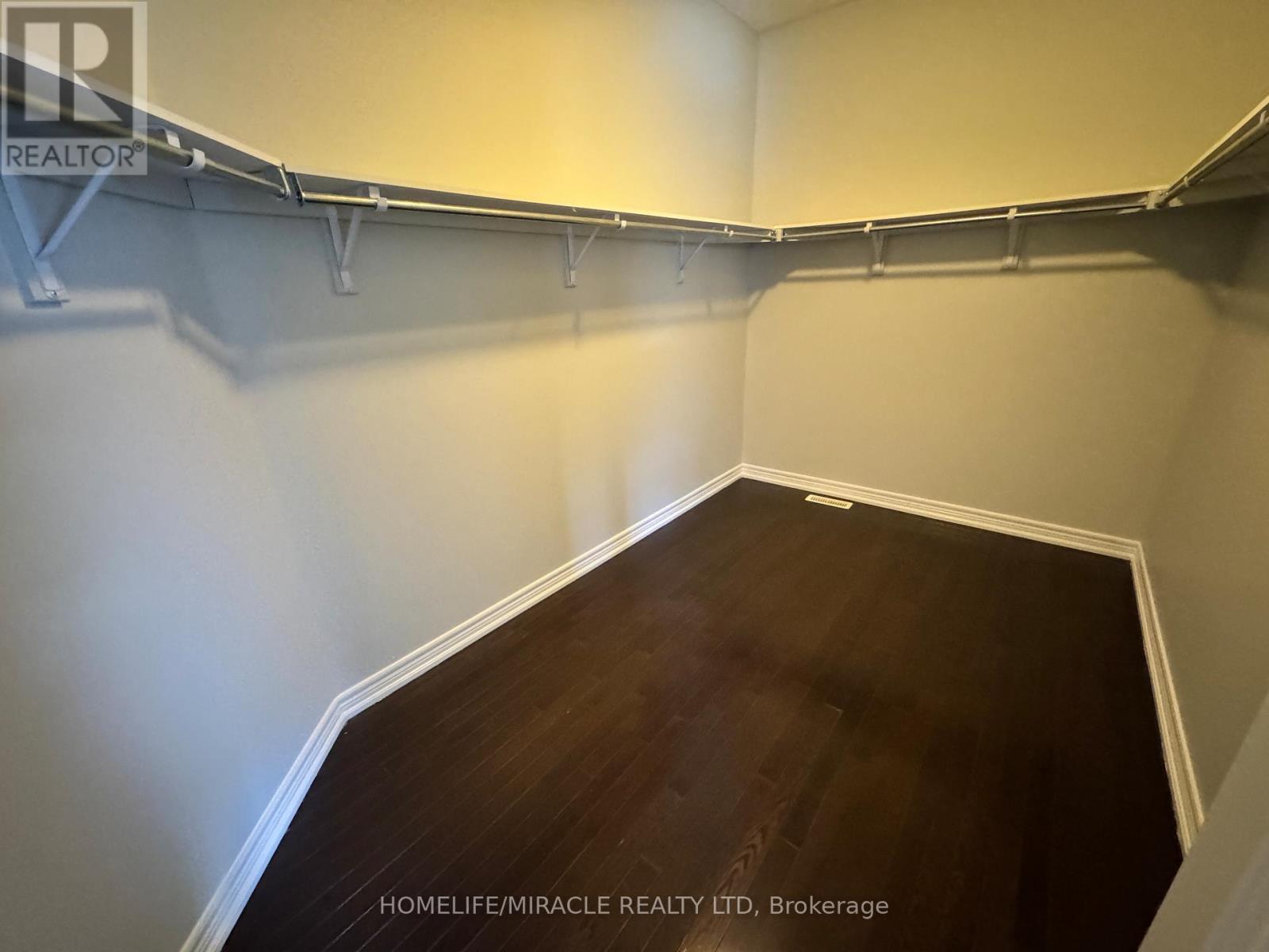 50 O'conner (Upper) Crescent, Brampton, Ontario  L7A 5A6 - Photo 18 - W13068104