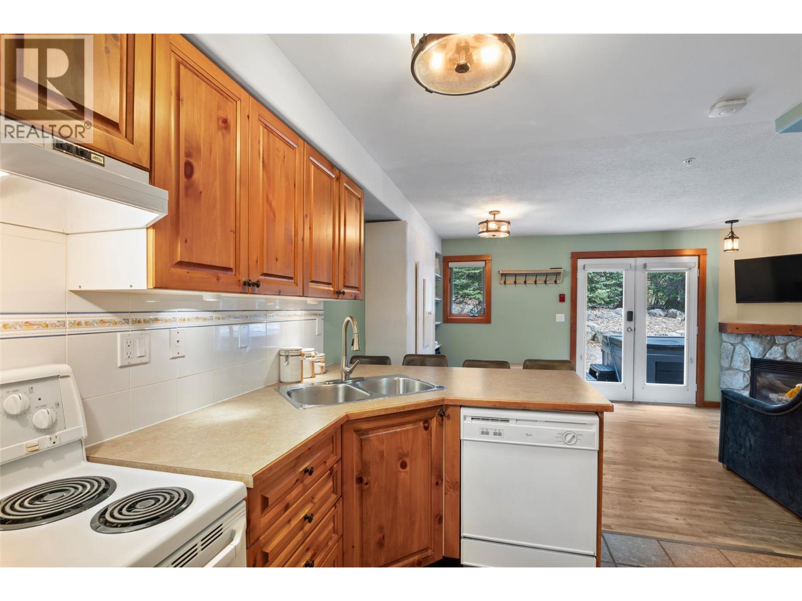 3300 Village Place Unit# 25, Sun Peaks, British Columbia  V0E 5N0 - Photo 11 - 10385784