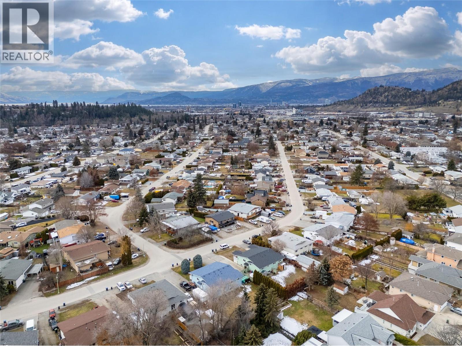 877 Tataryn Road, Kelowna, British Columbia  V1X 1N6 - Photo 43 - 10385644