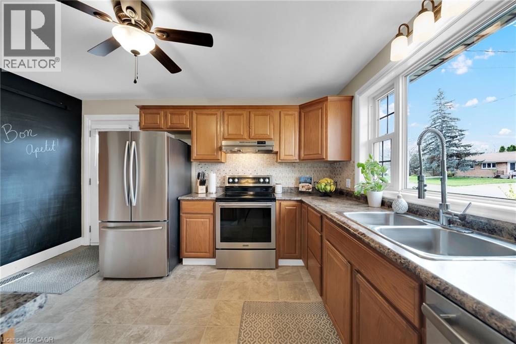 4165 William Street, Beamsville, Ontario  L3J 0K7 - Photo 11 - 40793480