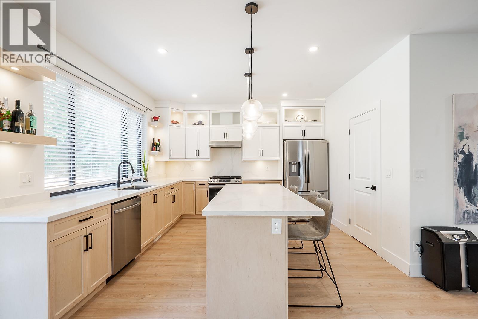 23049 SE 134 Loop, Maple Ridge, British Columbia  V4R 0E6 - Photo 1 - R3117728