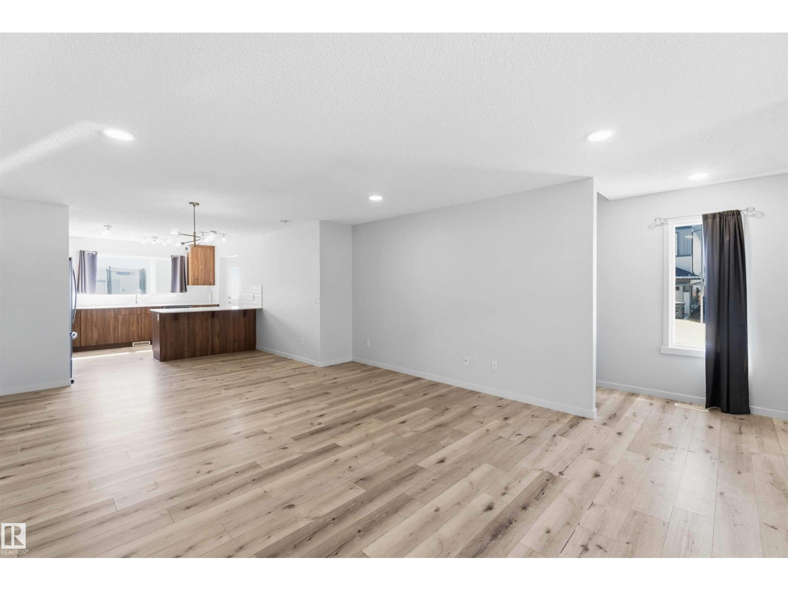 22371 93 Av Nw, Edmonton, Alberta  T5T 7L9 - Photo 3 - E4485300