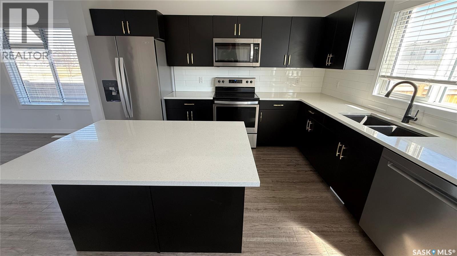 8005 Flax Avenue, Regina, Saskatchewan  S4Y 0E7 - Photo 10 - SK034626