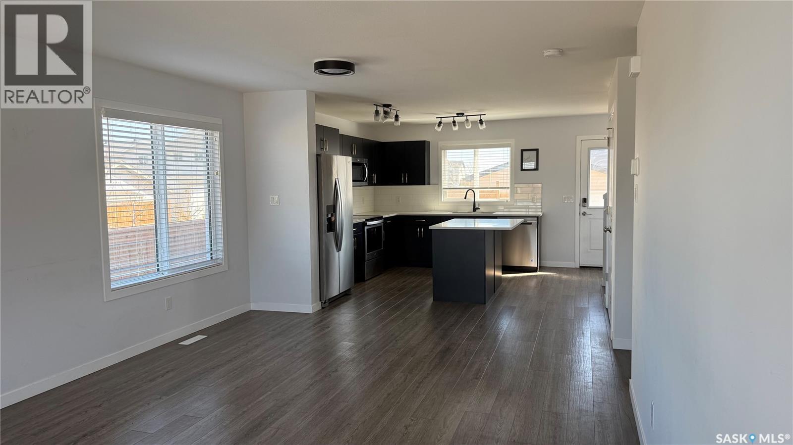 8005 Flax Avenue, Regina, Saskatchewan  S4Y 0E7 - Photo 6 - SK034626