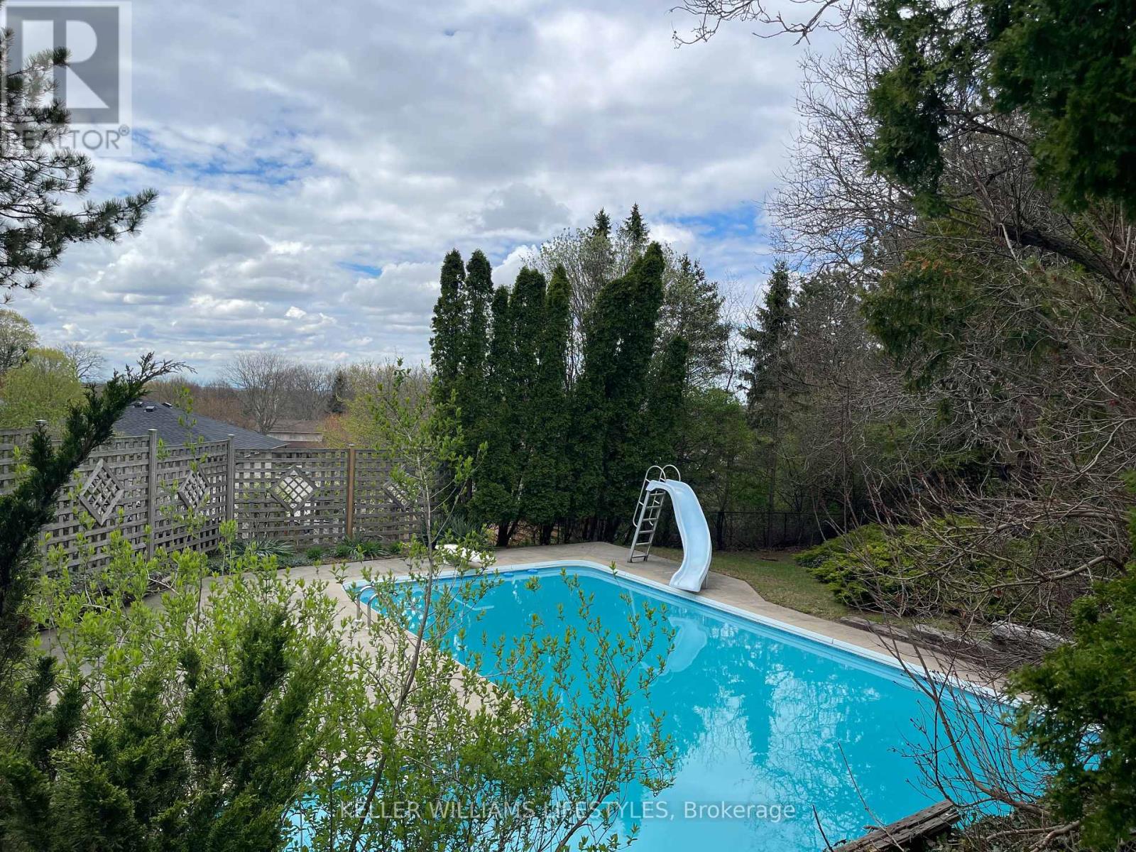 62 Fourwinds Road, London South, Ontario  N6K 3L2 - Photo 2 - X13051146