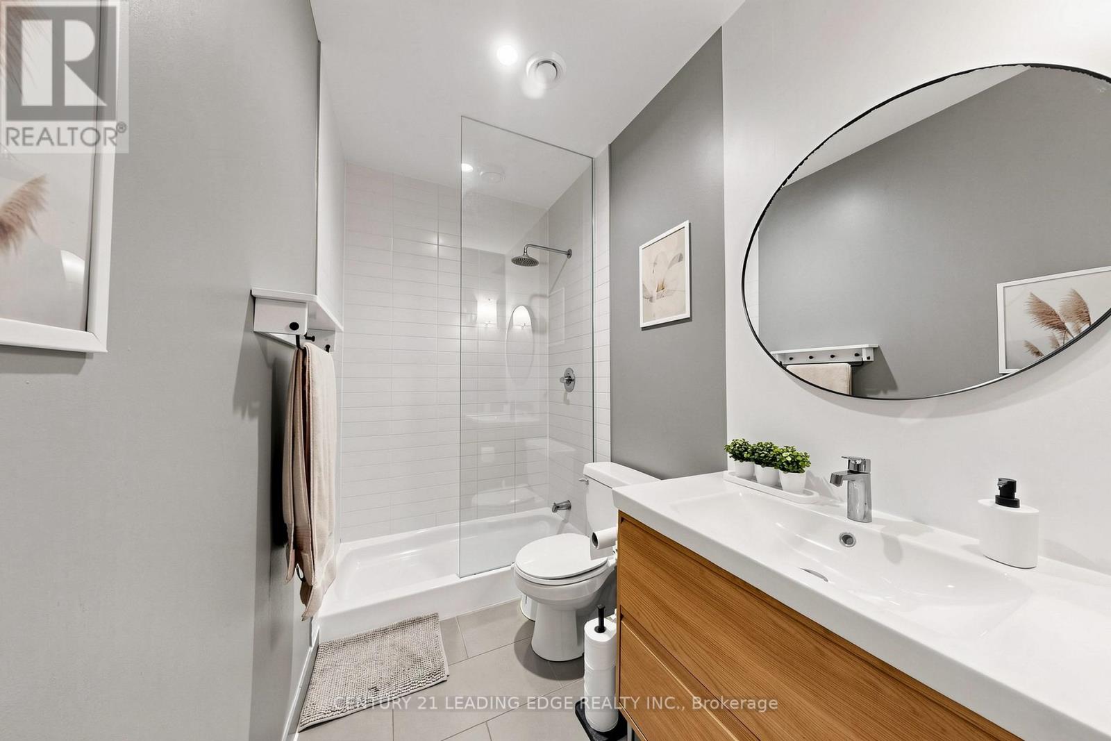 210 - 33 Mill Street, Toronto, Ontario  M5A 3R3 - Photo 18 - C13071598
