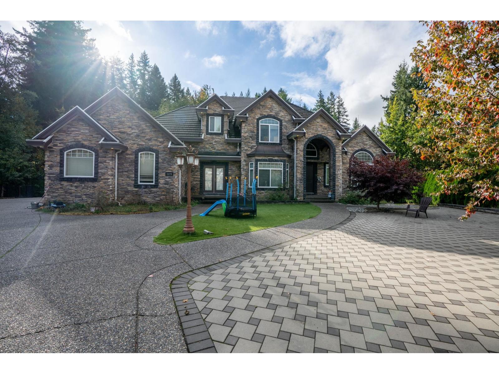 5479 124b Street, Surrey, British Columbia  V3X 3T1 - Photo 14 - R3118315