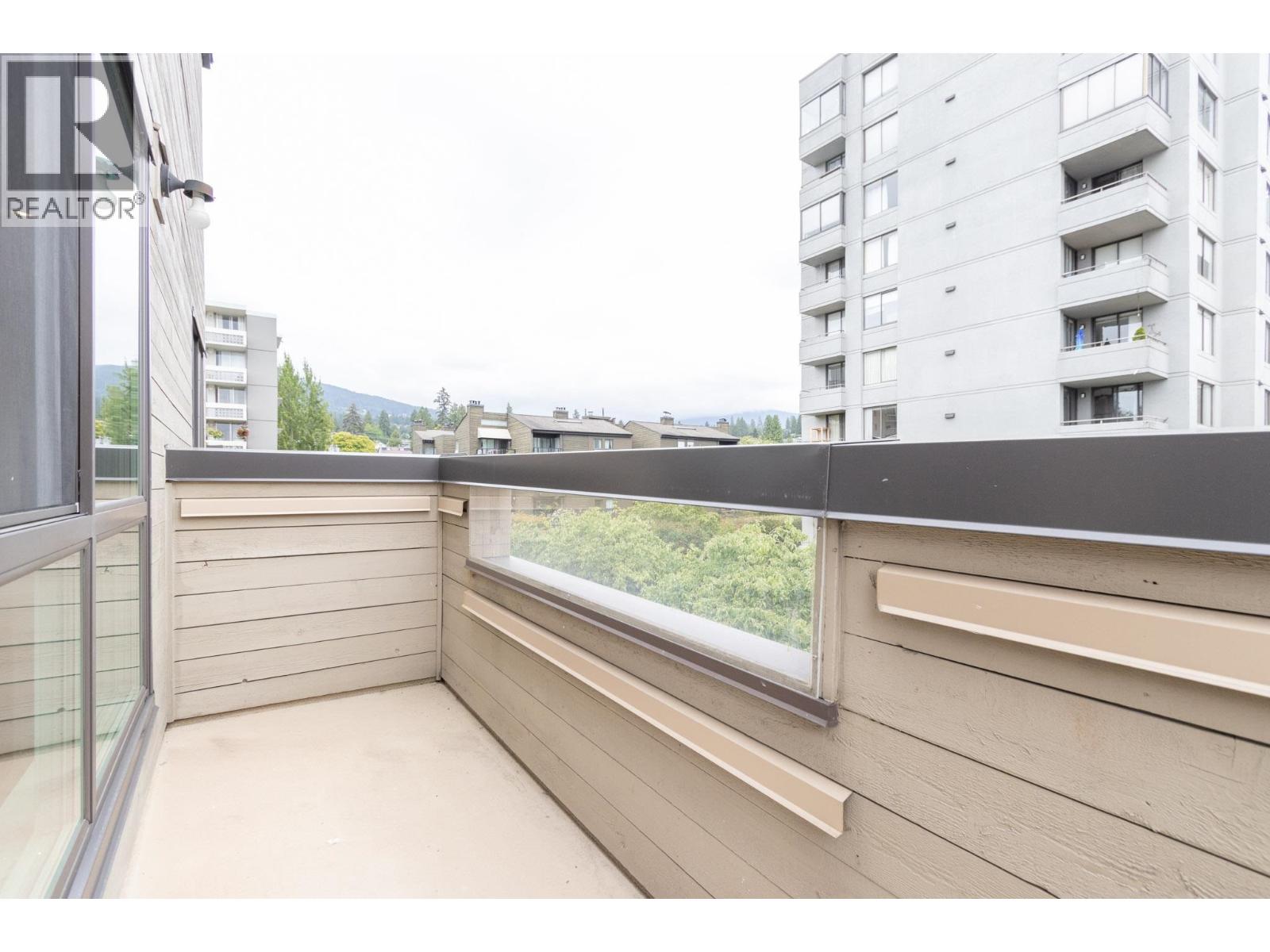 414 1363 Clyde Avenue, West Vancouver, British Columbia  V7T 2N7 - Photo 10 - R3118497