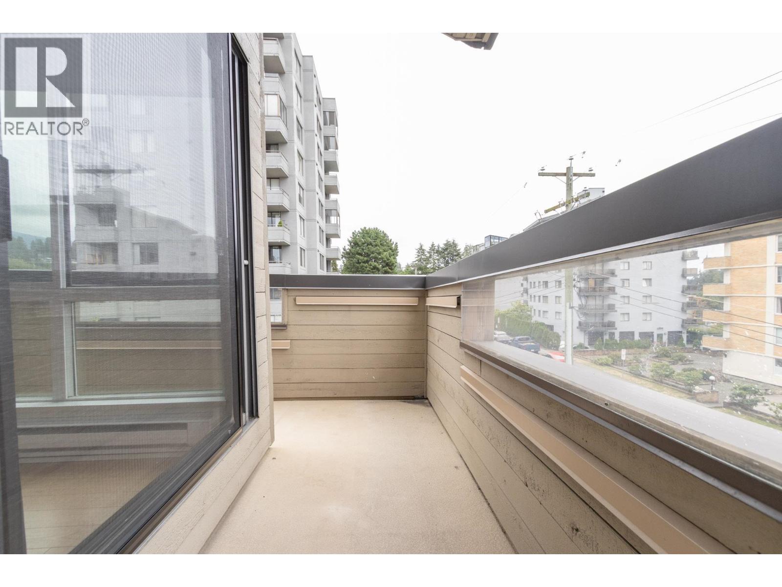 414 1363 Clyde Avenue, West Vancouver, British Columbia  V7T 2N7 - Photo 7 - R3118497