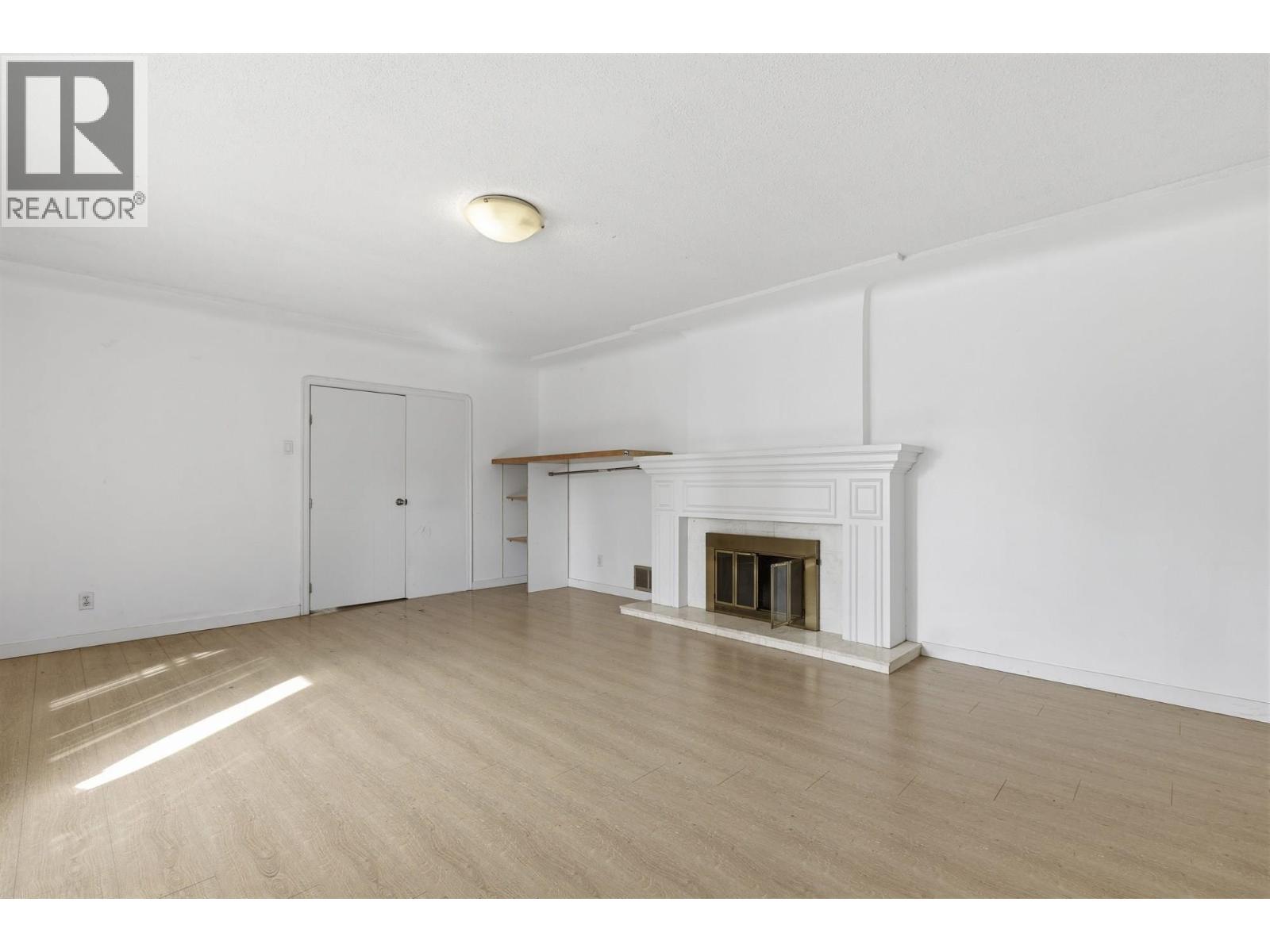 1479 W 57th Avenue, Vancouver, British Columbia  V6P 1T1 - Photo 4 - R3118361