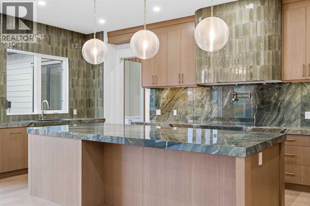209 Windermere Road Sw, Calgary, Alberta  T3C 3K9 - Photo 9 - A2296061