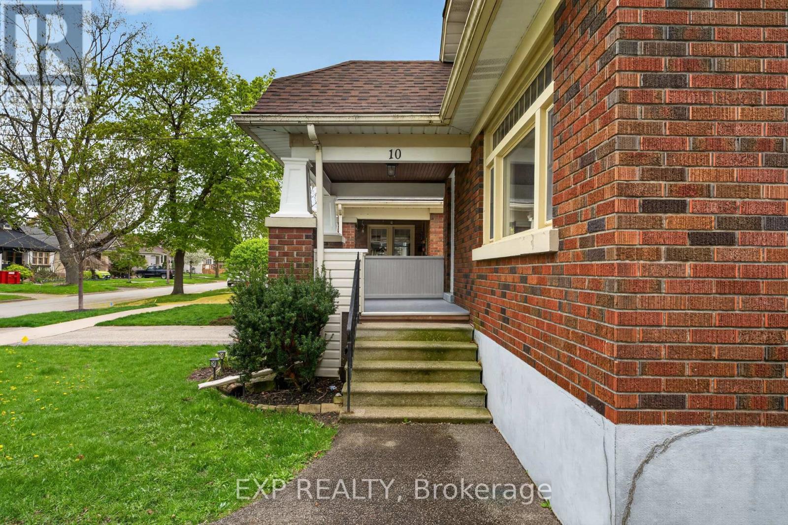 10 Junkin Street, St. Catharines, Ontario  L2R 1N3 - Photo 11 - X13059036