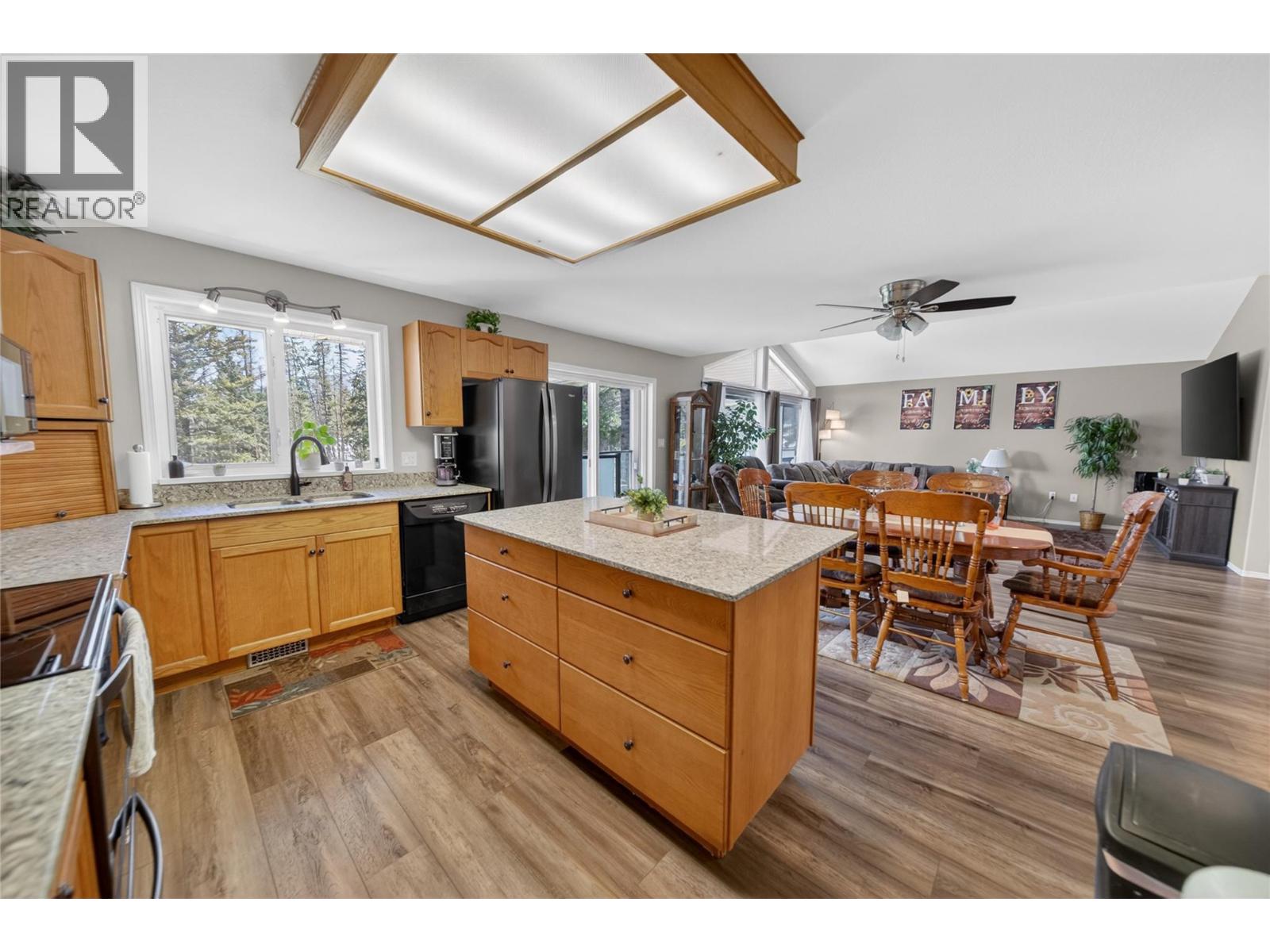 1958 30th Avenue S, Cranbrook, British Columbia  V1C 7A5 - Photo 6 - 10385712