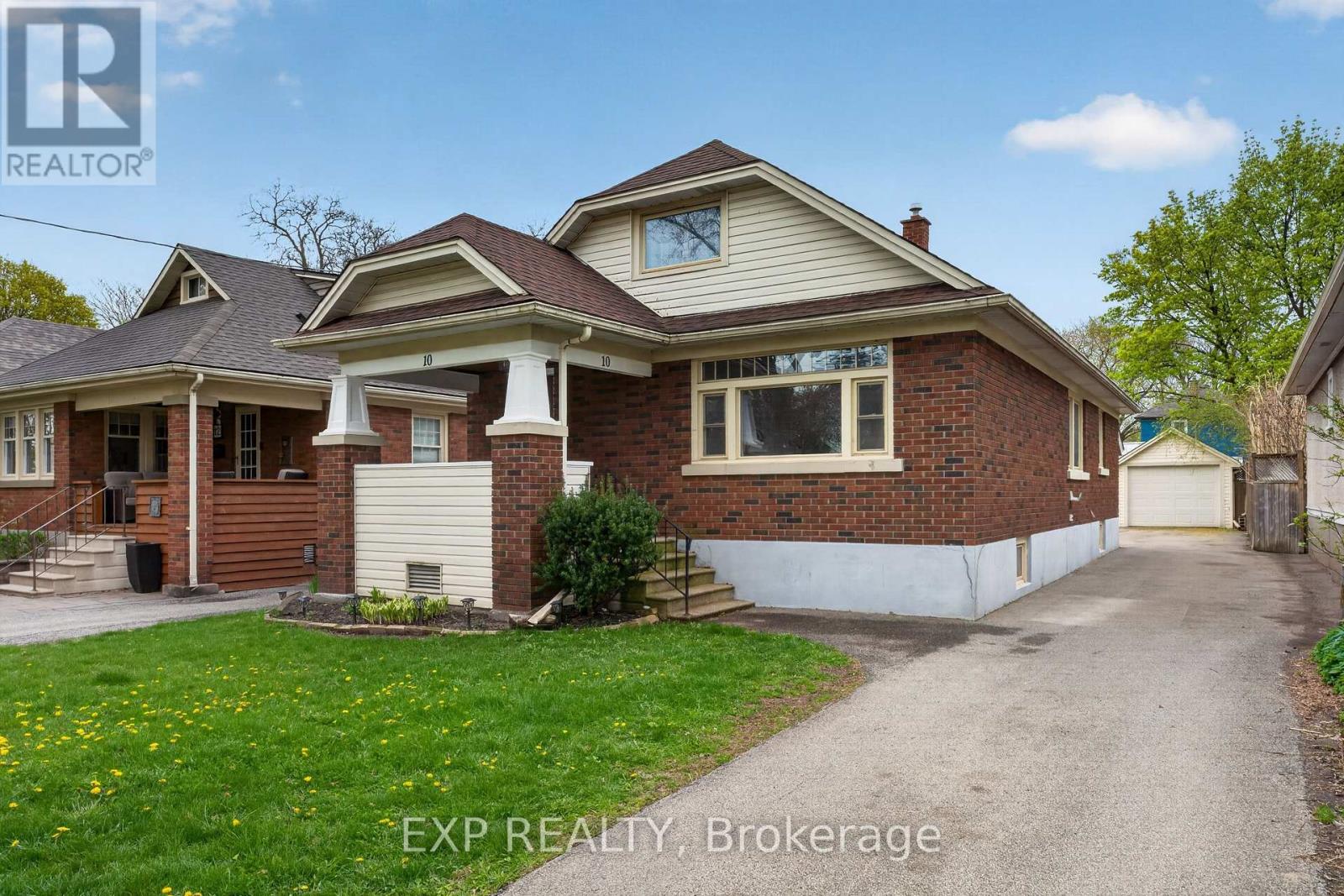 10 Junkin Street, St. Catharines, Ontario  L2R 1N3 - Photo 3 - X13059036