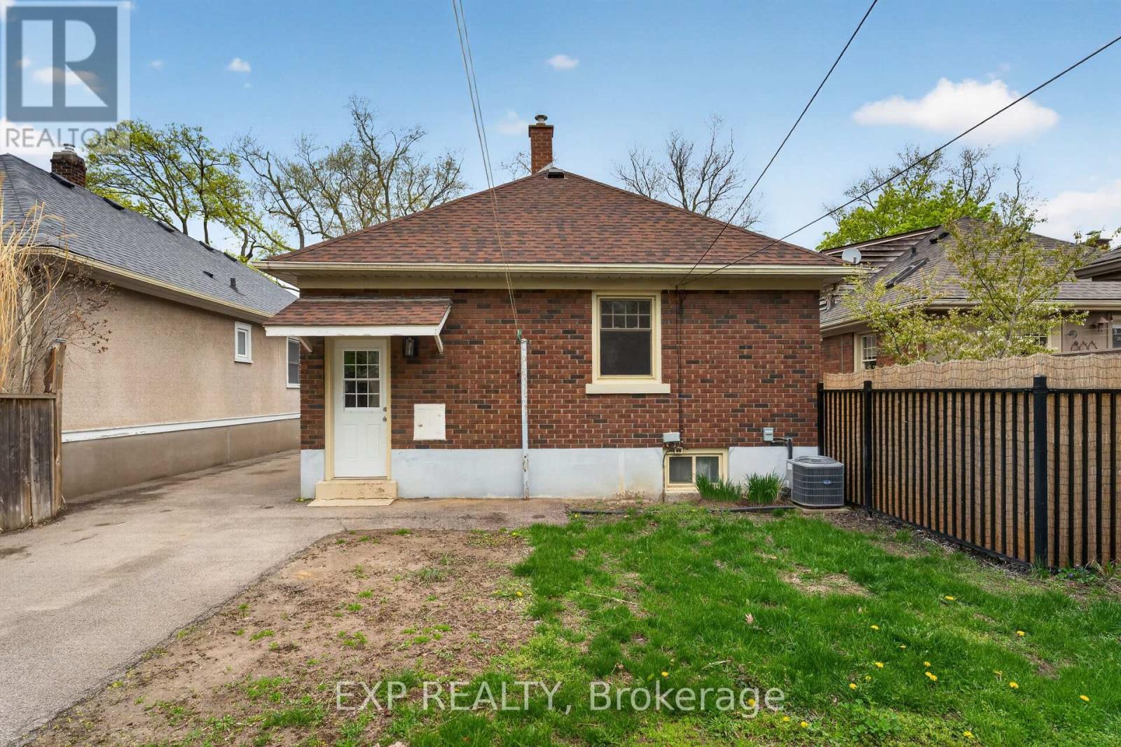 10 Junkin Street, St. Catharines, Ontario  L2R 1N3 - Photo 46 - X13059036