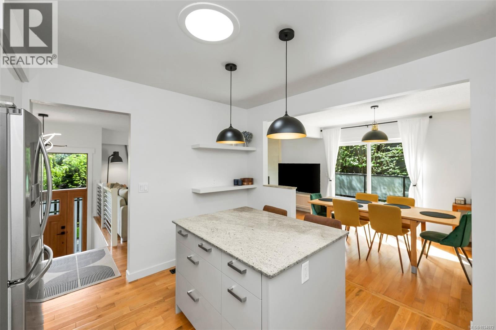 5222 Beckton Rd, Saanich, British Columbia  V8Y 2C1 - Photo 8 - 1034072