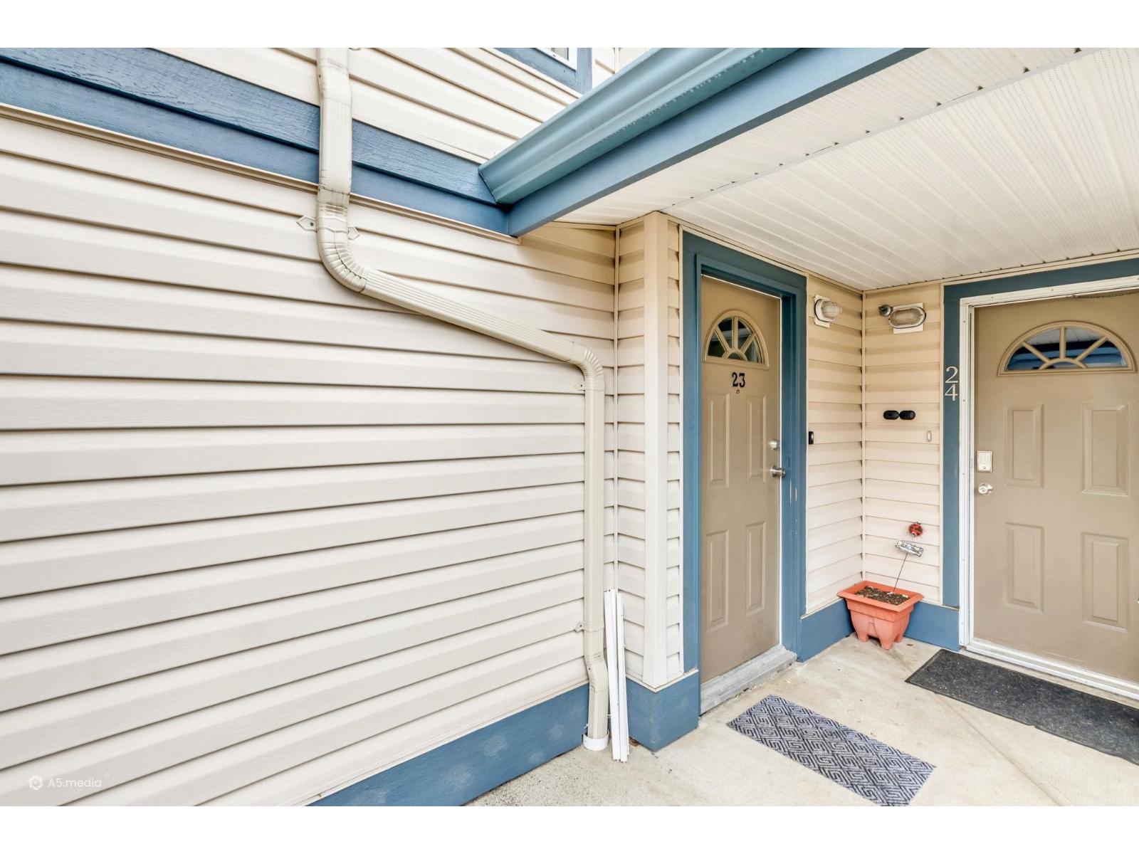 23 5666 208 Street, Langley, British Columbia  V3A 8G4 - Photo 2 - R3106640