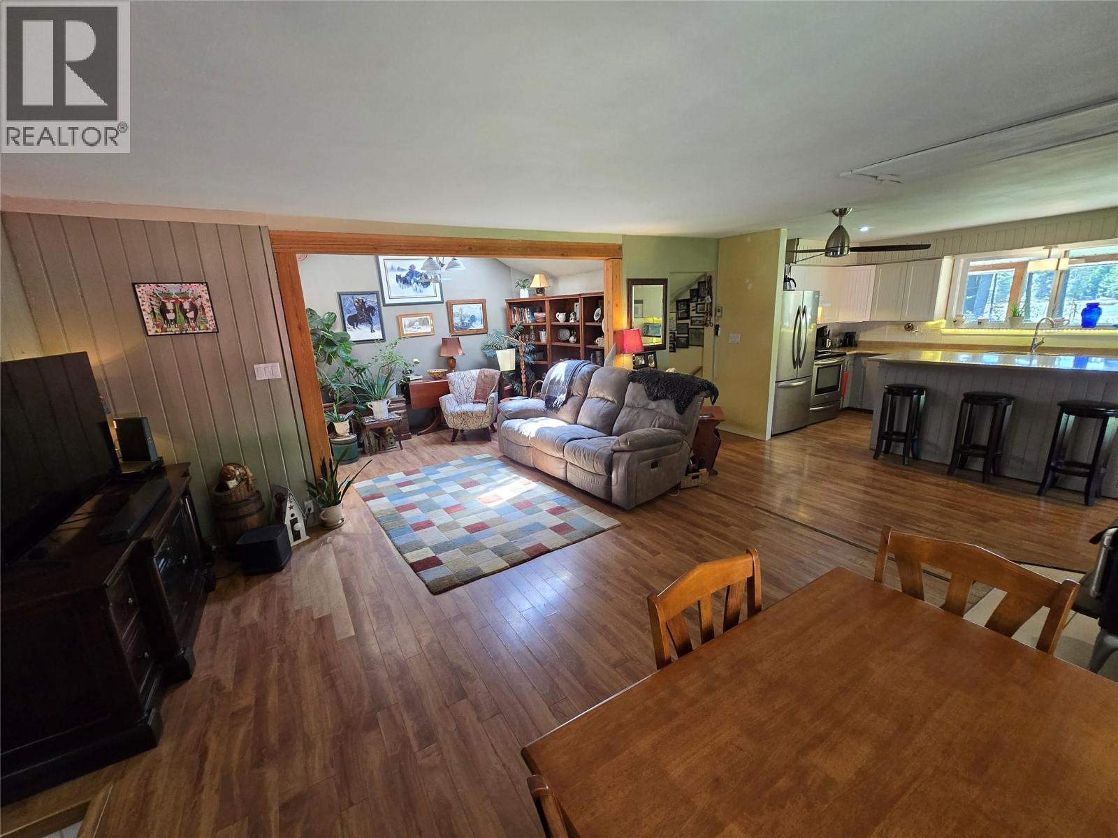 309 Old North Thompson Highway, Clearwater, British Columbia  V0E 1N2 - Photo 11 - 10385772