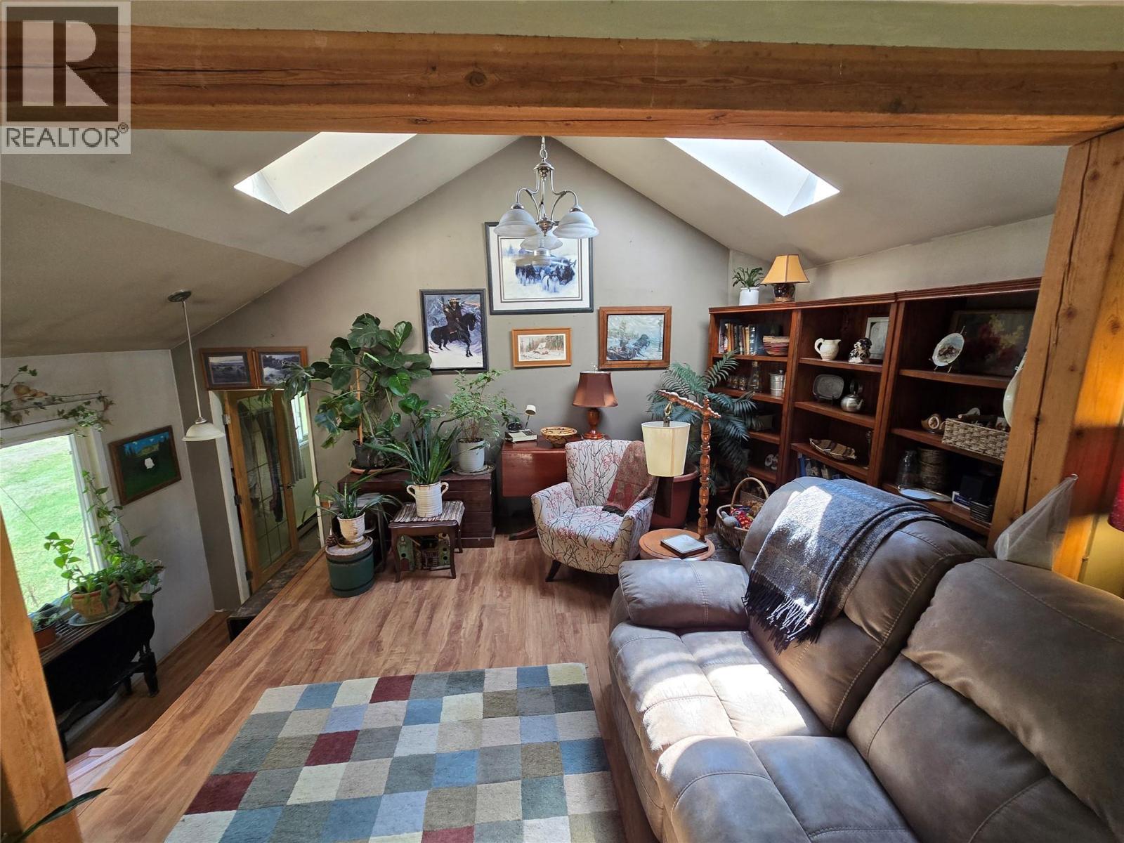 309 Old North Thompson Highway, Clearwater, British Columbia  V0E 1N2 - Photo 13 - 10385772