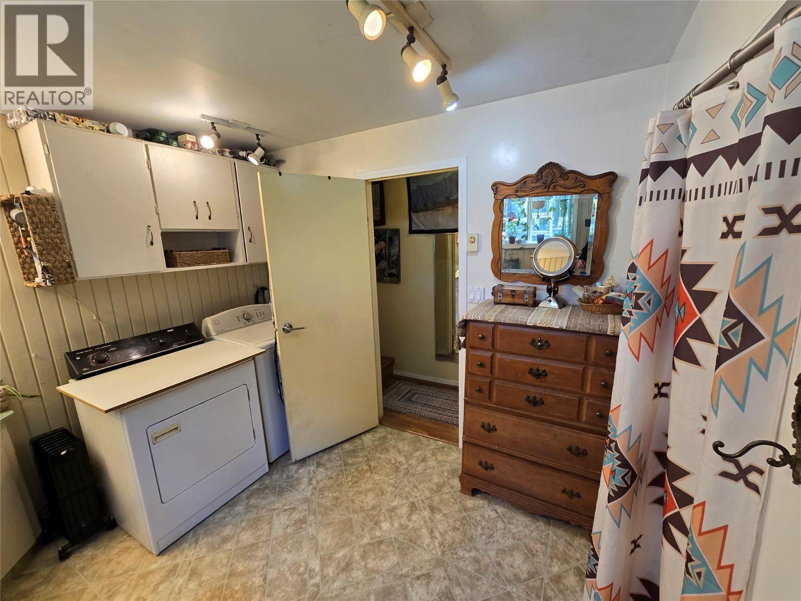 309 Old North Thompson Highway, Clearwater, British Columbia  V0E 1N2 - Photo 18 - 10385772