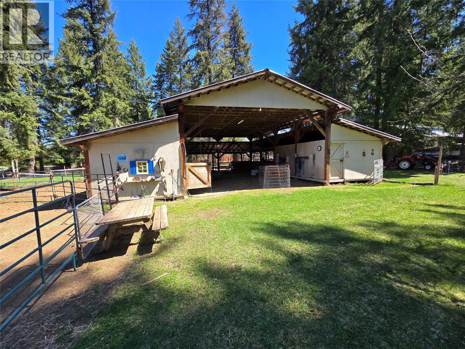 309 Old North Thompson Highway, Clearwater, British Columbia  V0E 1N2 - Photo 23 - 10385772