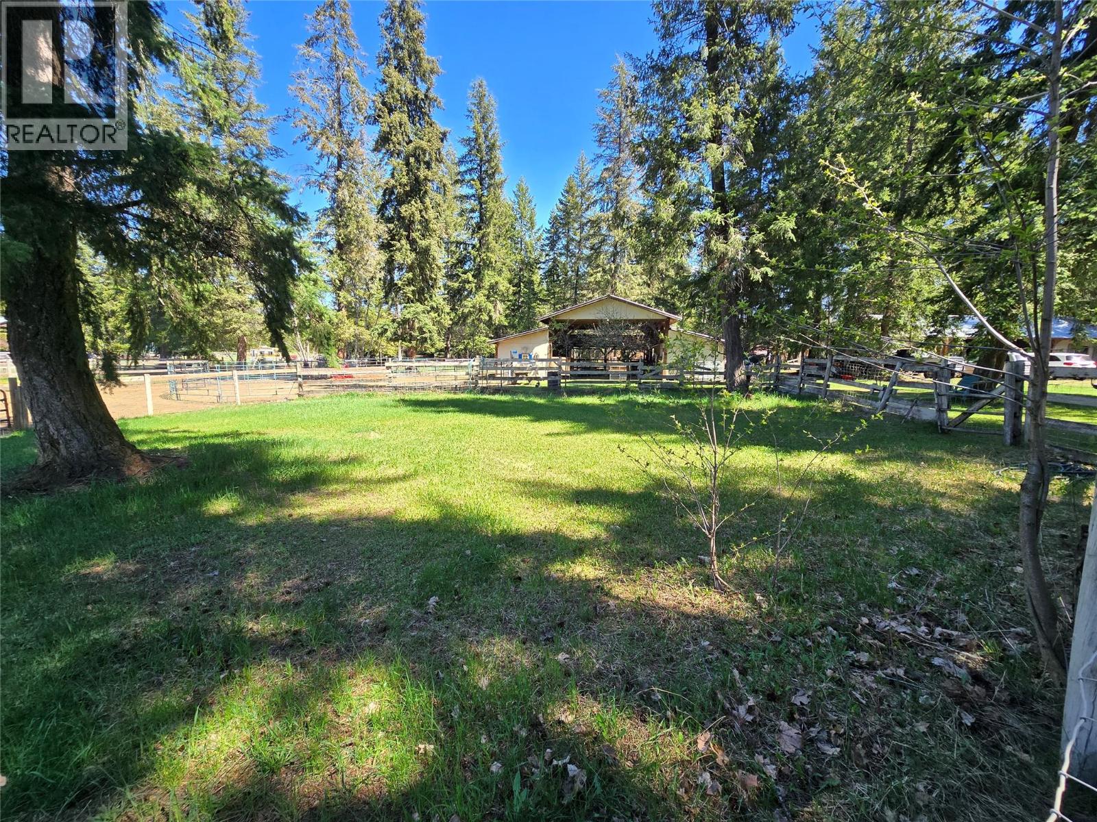 309 Old North Thompson Highway, Clearwater, British Columbia  V0E 1N2 - Photo 31 - 10385772