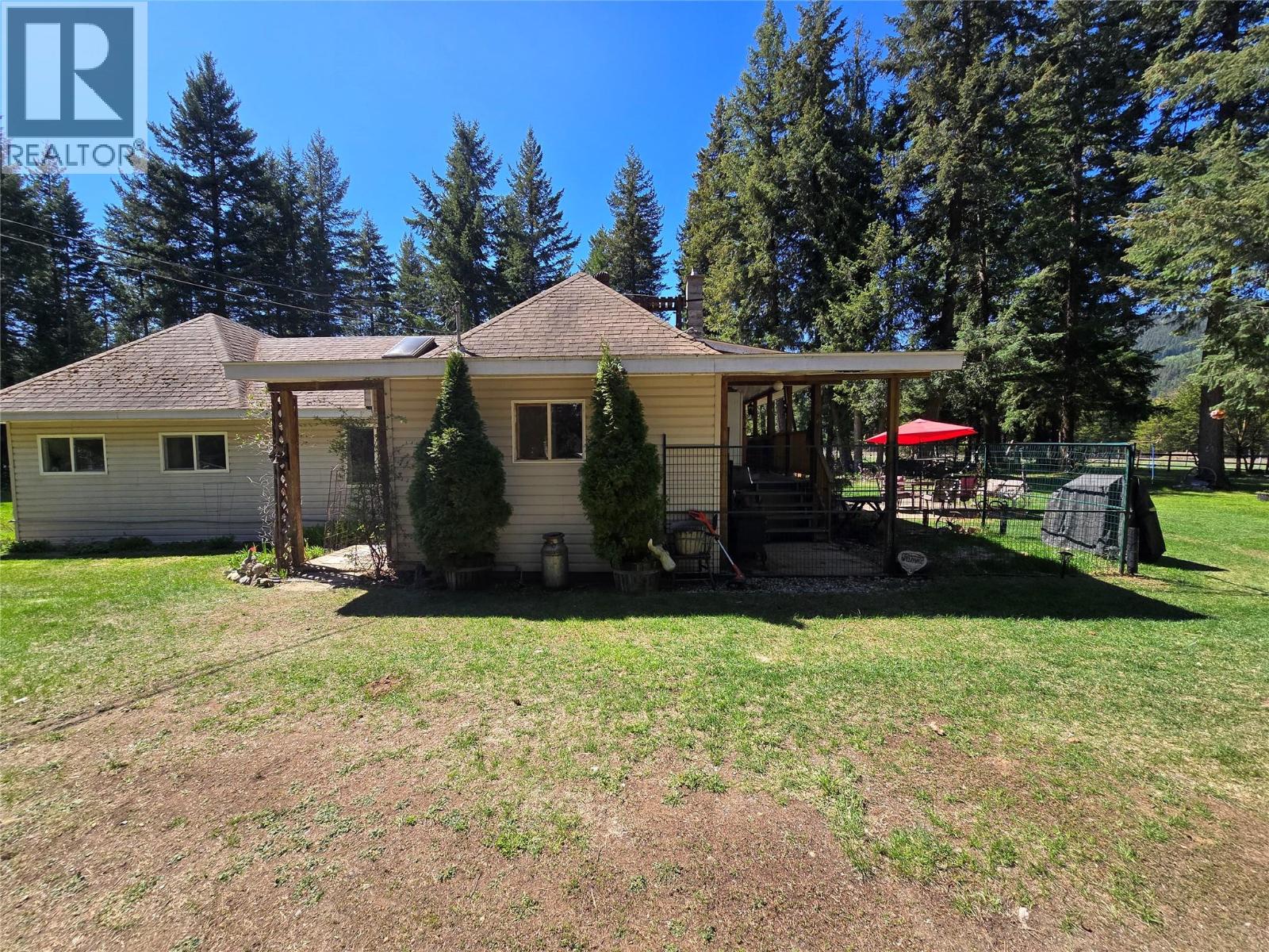 309 Old North Thompson Highway, Clearwater, British Columbia  V0E 1N2 - Photo 40 - 10385772