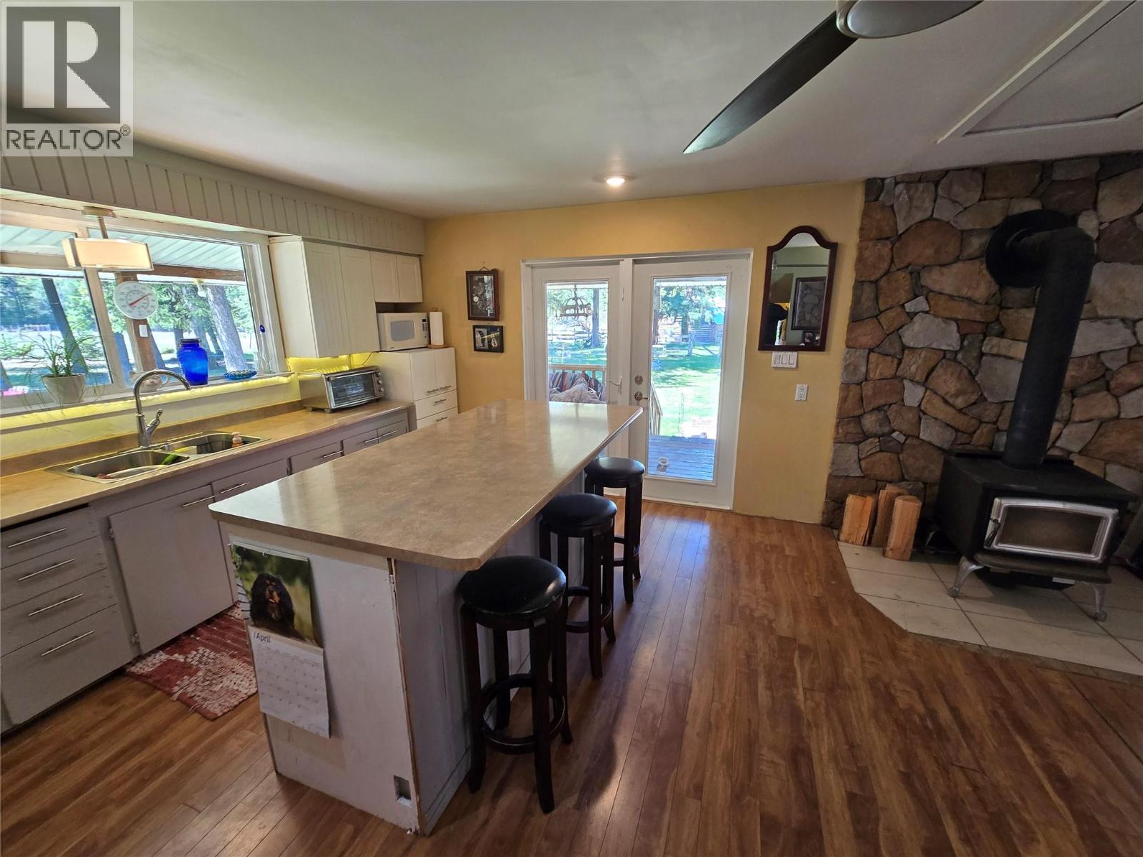 309 Old North Thompson Highway, Clearwater, British Columbia  V0E 1N2 - Photo 7 - 10385772