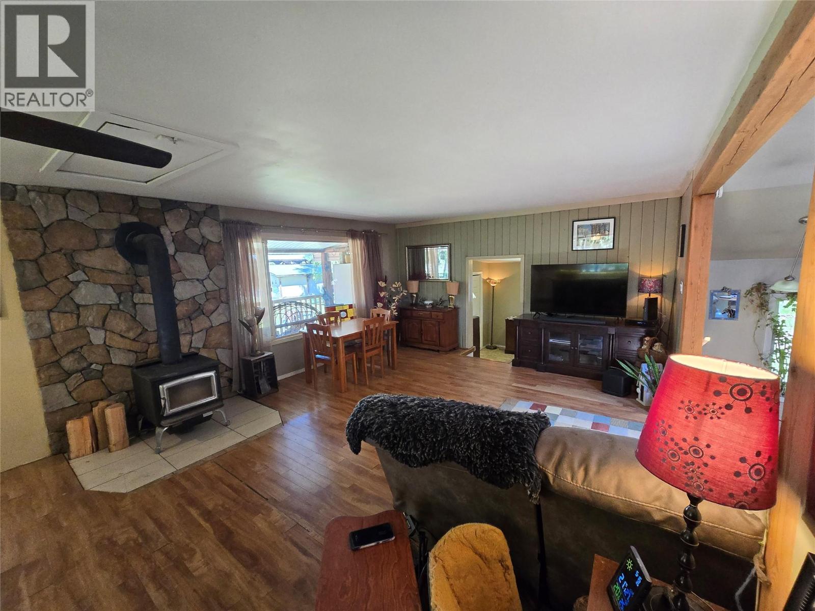 309 Old North Thompson Highway, Clearwater, British Columbia  V0E 1N2 - Photo 8 - 10385772