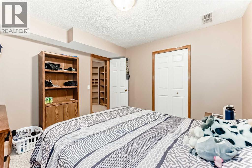 170 Shawbrooke Green Sw, Calgary, Alberta  T2Y 3C6 - Photo 39 - A2289378